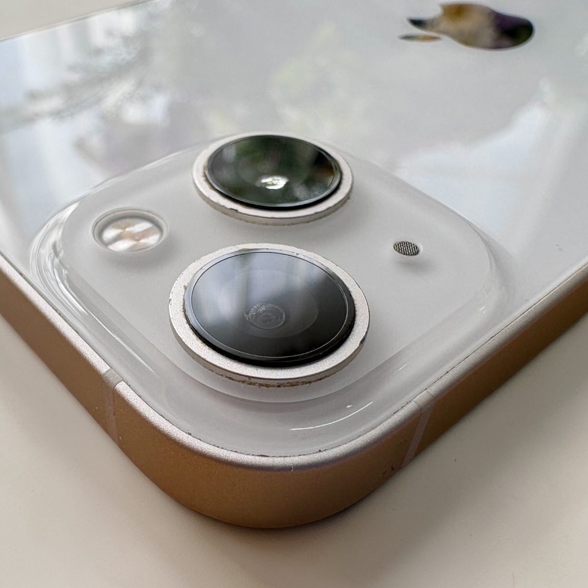 Apple iPhone13 128GB ｽﾀｰﾗｲﾄ（中古良品Aクラス）