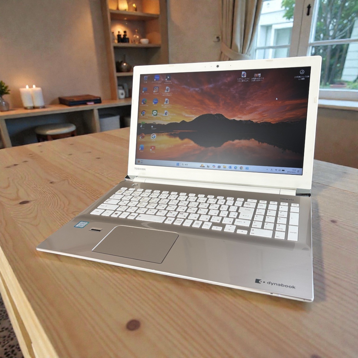 TOSHIBA DynaBook AZ45/EG 15.6インチ