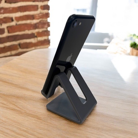 Apple iPhone SE（第三世代） 128GB（中古良品Aクラス）ブラック