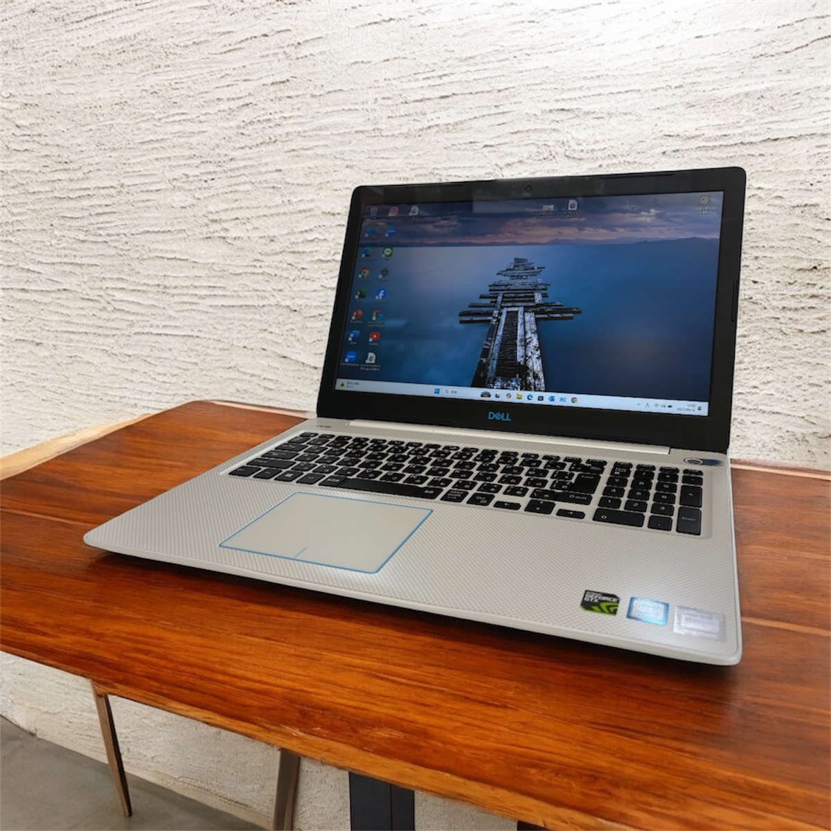 DELL G3 3579 15.6インチ【グラフィックボード搭載モデル】i5モデル