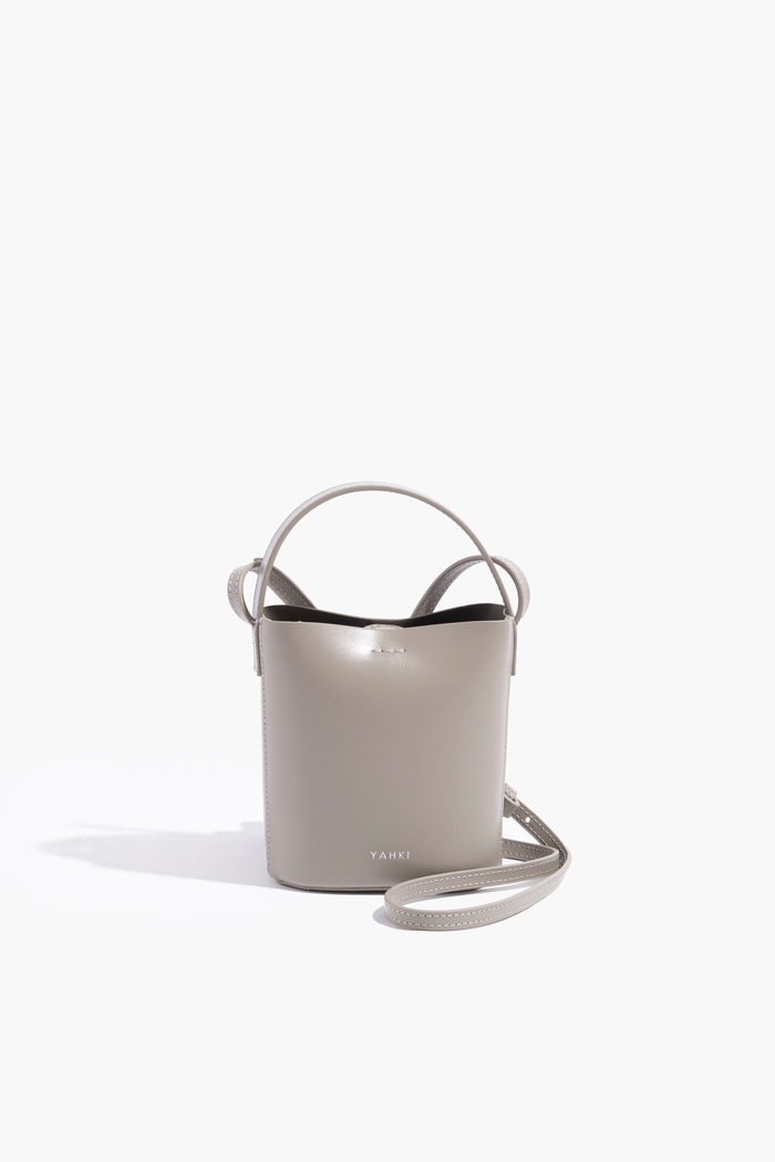 新品☆YAHKI YAHKI(ヤーキ)のショルダー付ハーフムーンバッグ通販 | 集英社