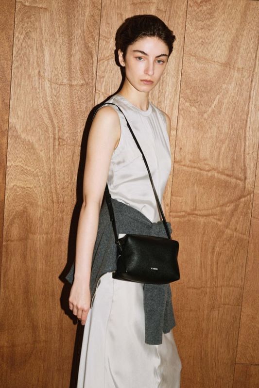 YH-751 CROSSBODY BAG_BLACK