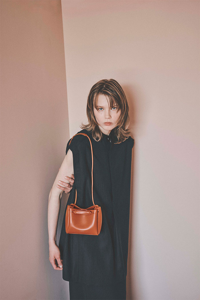 YH-822 SHOULDER BAG_CACAO BROWN