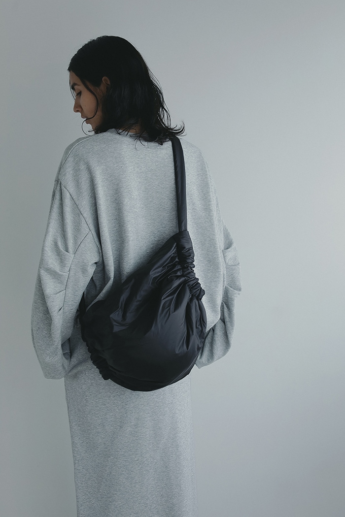 YAHKIMANOF TOTE BAG_BLACK