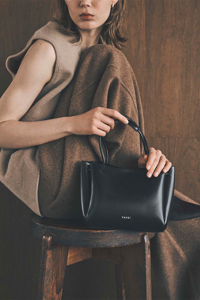 YH-823 HAND BAG_BLACK