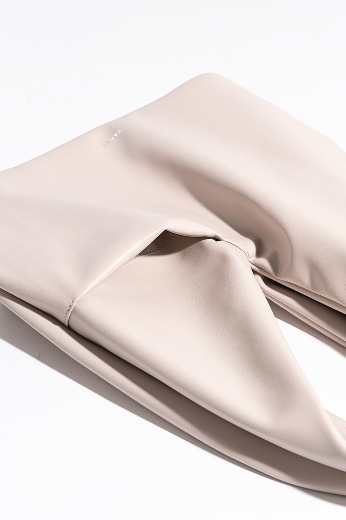 YH-794(M) SHOULDER BAG_LATTE