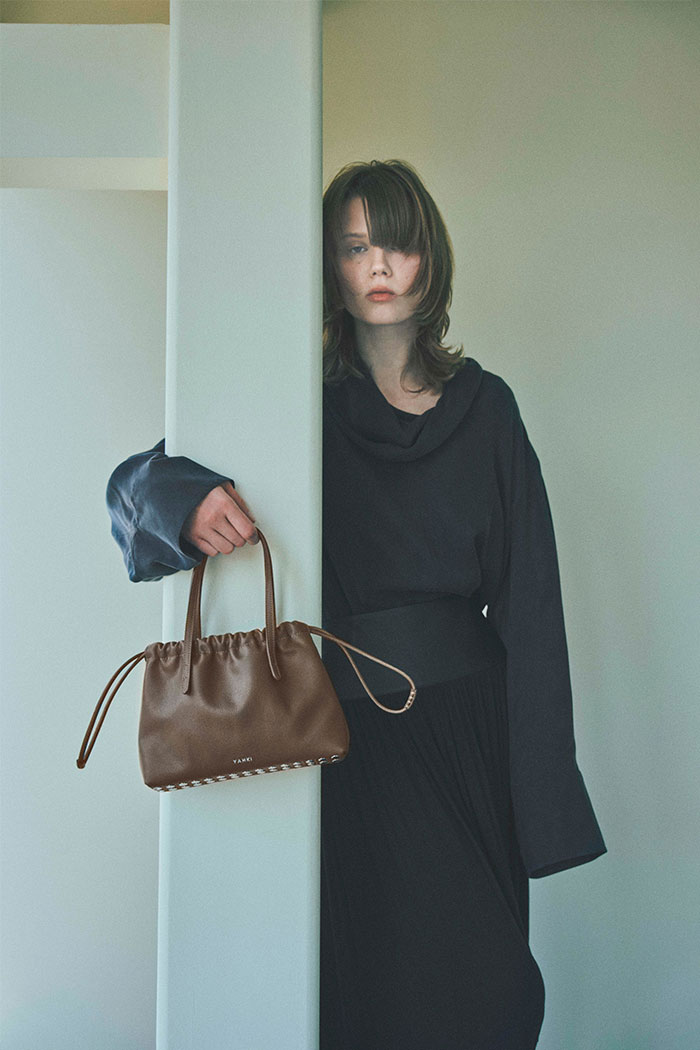 YH-827 HAND BAG_BRONZE