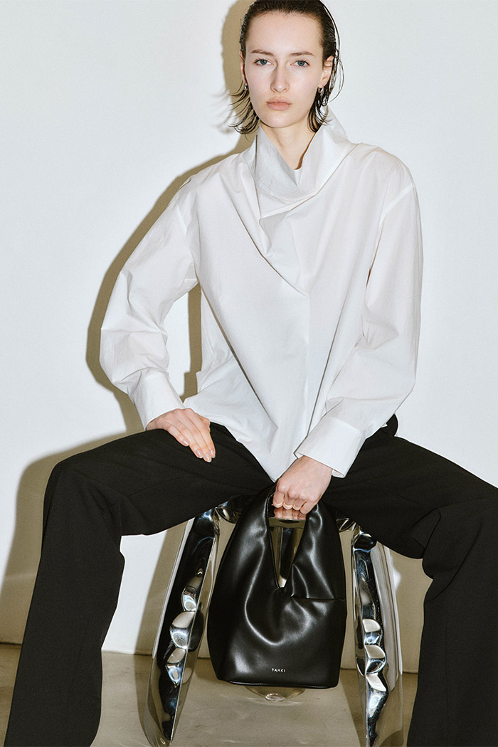 YH-795(S) SHOULDER BAG_LATTE