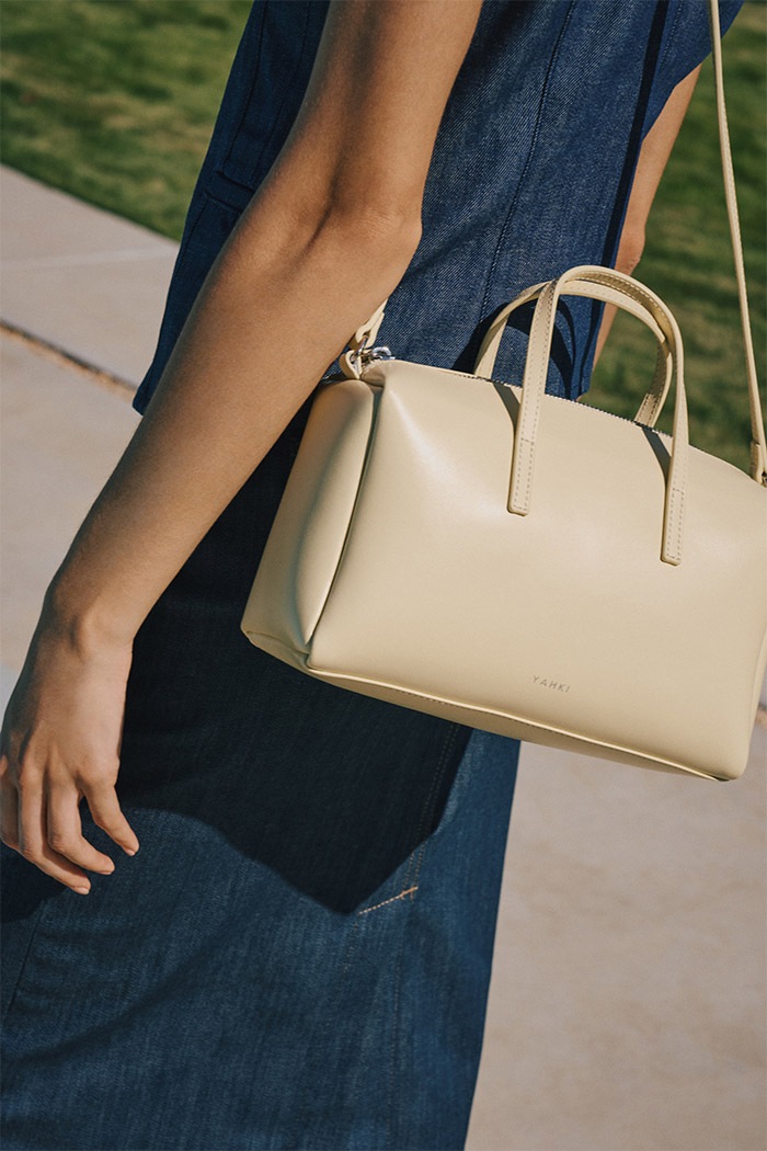 YH-695 CROSS BODY BAG_SMORKY GREY