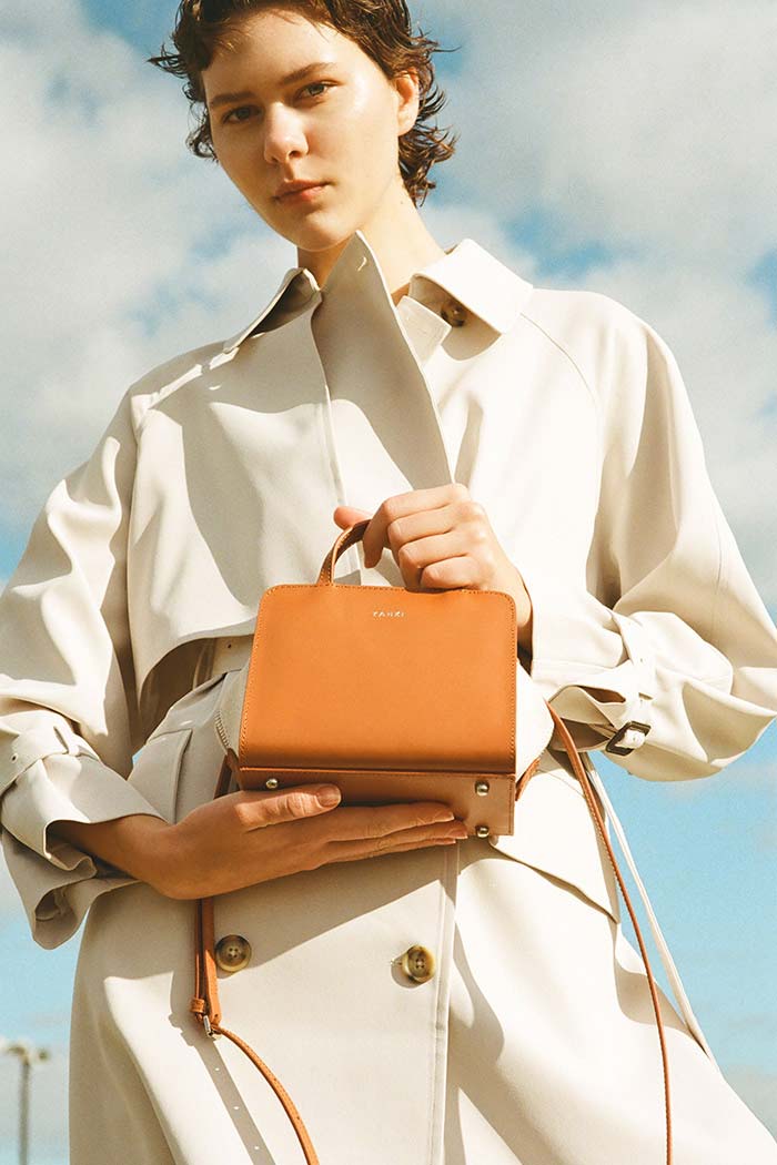 YH-560 CROSS BODY BAG_BROWN