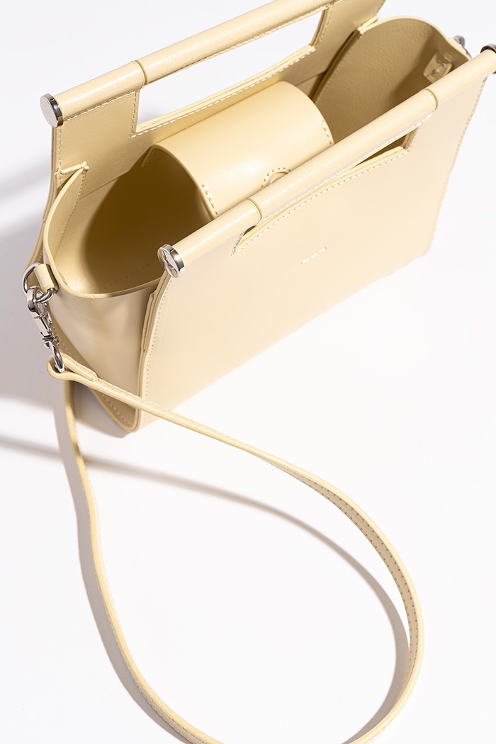 YH-767 CROSSBODY BAG_SAND YELLOW
