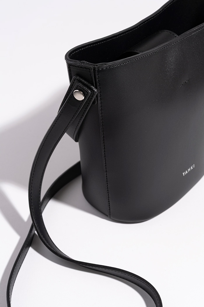 YH-770 CROSSBODY BAG_BLACK