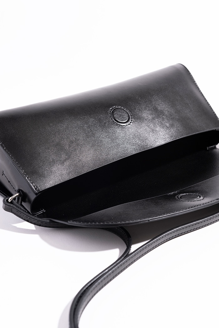 YH-647 CROSS BODY BAG_BLACK