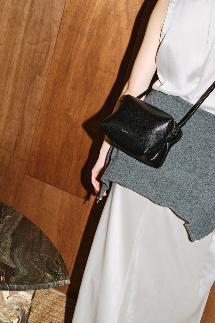 YH-751 CROSSBODY BAG_GREY