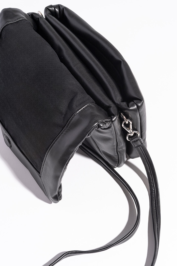 YH-784 CROSSBODY BAG_BLACK | BAG | YAHKI（ヤーキ）公式オンラインストア