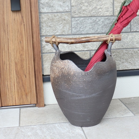 信楽焼 傘立て 信楽焼きかさたて 流木付壷型傘立て 陶器［kt-0045