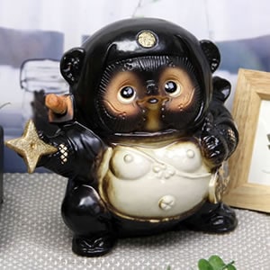 【専用】元祖　タヌキの王様　タヌキの国王　呑兵衛タヌキ Amazon.co.jp: 狸 タヌキ 信楽焼 品 呑兵衛狸 丸八徳利 陶器製 H25cm