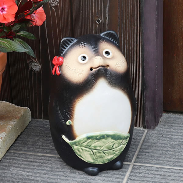 信楽焼 たぬき 信楽焼 9号メス狸 メスなごみ狸 陶器タヌキ ta-0374