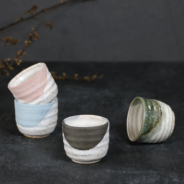 小森松庵　信楽ぐい呑　松菴　緋色 信楽焼 うつわ,お猪口 ぐい呑み 信楽焼 ぐい呑み 50ml（満水時）お猪口