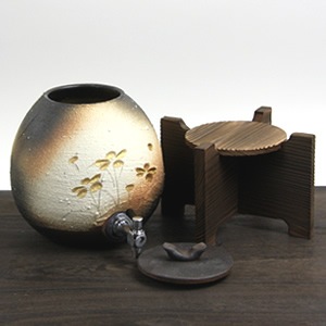 ���ھƤ����񥵡��С� ������ ƫ�掠���С�[ss-0104]