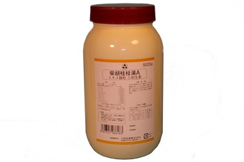 【三和生薬】顆粒タイプのサンワ　柴胡桂枝湯A （さいこけいしとう）　エキス細粒 500g【第２類医薬品】