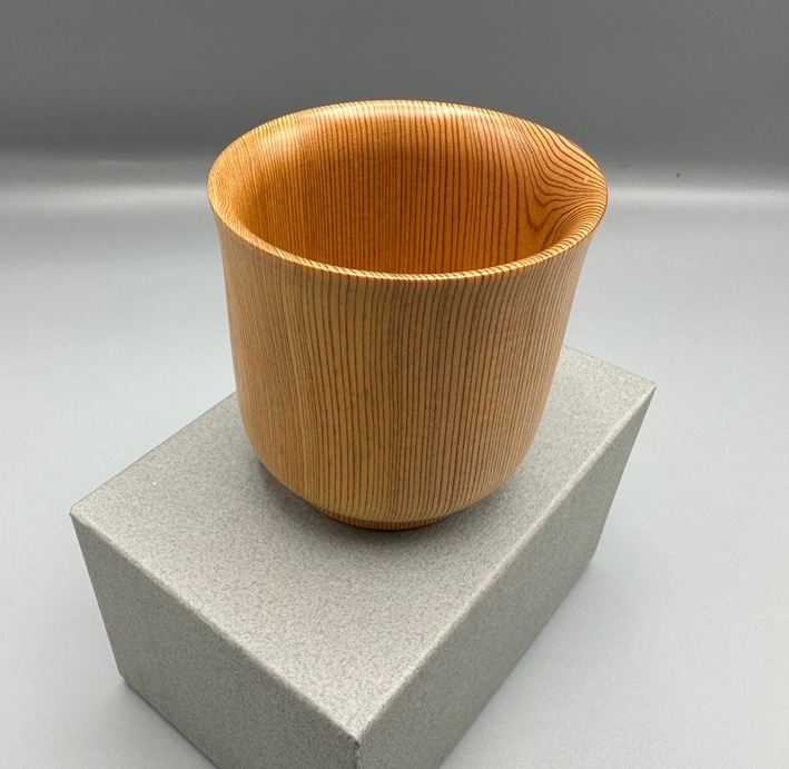 屋久杉　木箱　茶筒　花瓶　ぐい呑み　4点