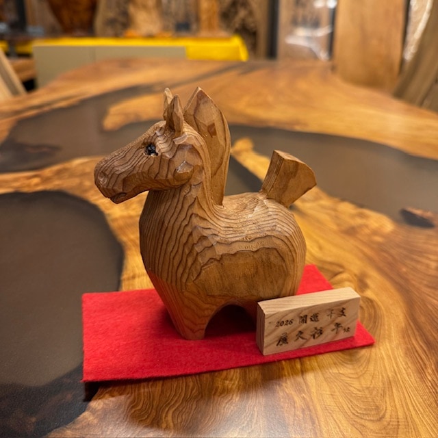 屋久杉 2026年干支彫物 午(サンプル画像です） 1511 | 屋久杉彫り物