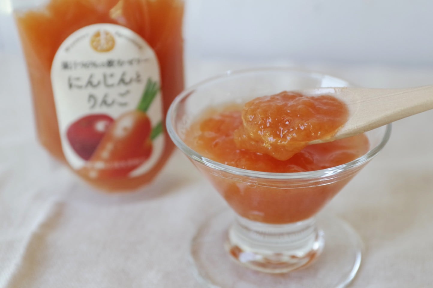 【品切れ】果汁96％の飲むゼリー にんじんとりんご