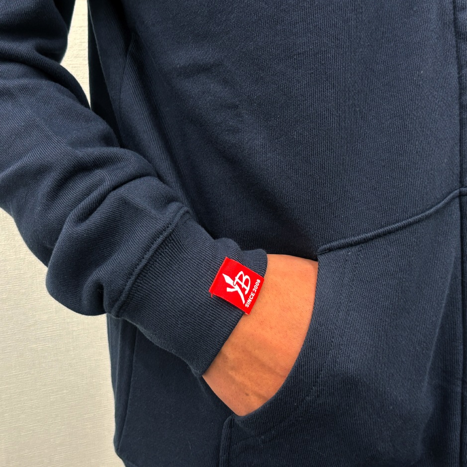 YB ジップフーディー