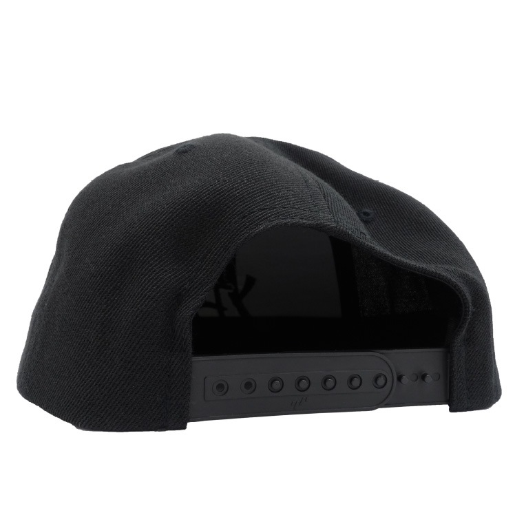 YB フラットバイザーキャップ