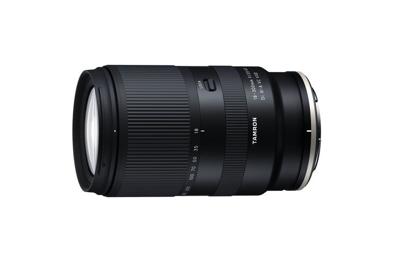 ������� 18-300mm F/3.5-6.3 Di III-A VC VXD (Model B061) [�˥���Z��]