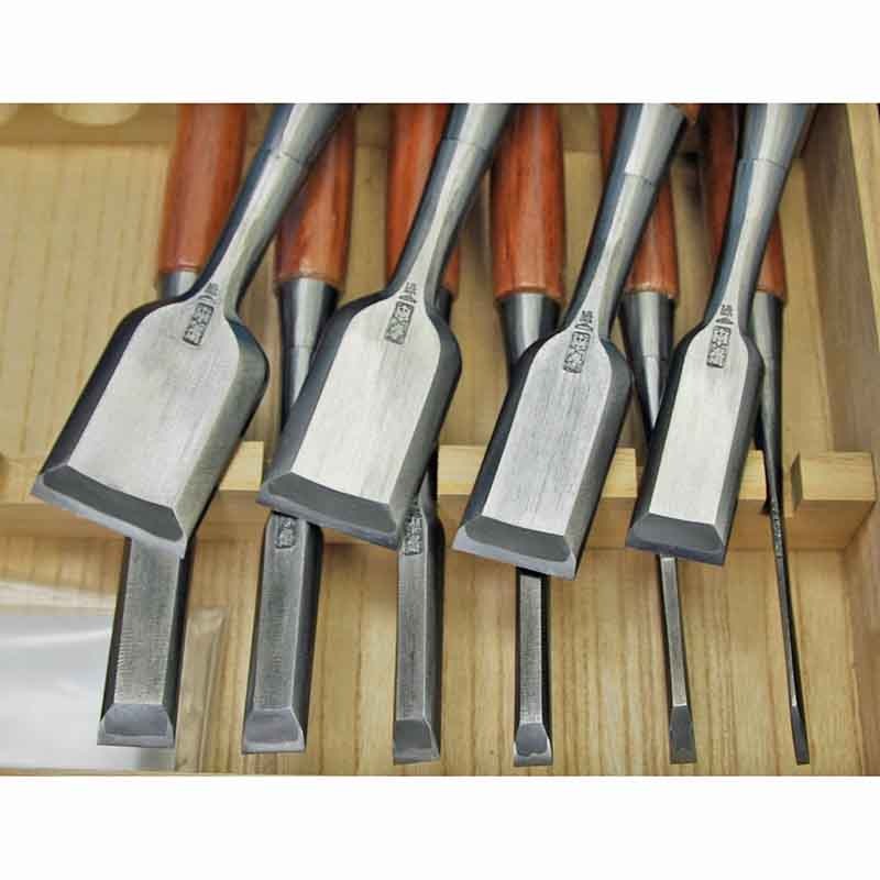 田斎作 磨仕上追入鑿 赤樫柄付 10本組 桐箱入り | 打ち刃物 | パワー