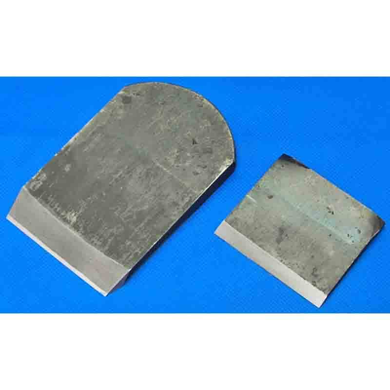 初代 千代鶴貞秀作 鍛錬 寸八（70mm） 赤樫台付鉋 | 打ち刃物 | パワー