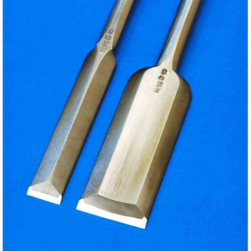 田斎作 大突鑿 総磨き仕上 八分（24mm）一寸六分（48mm）紫檀柄付