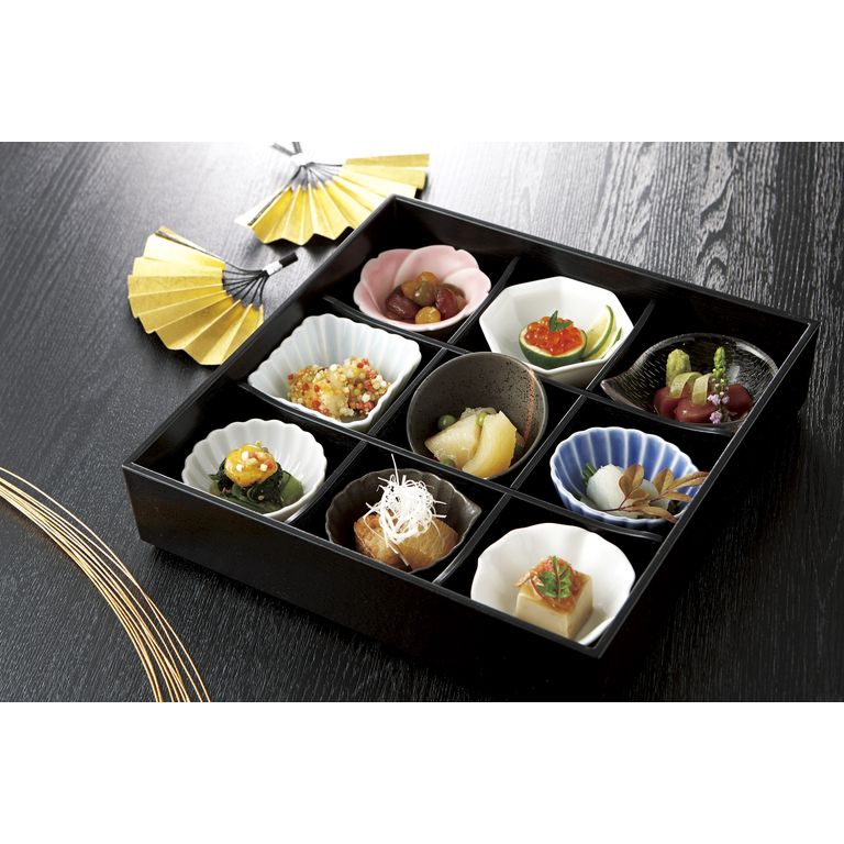 多様なデザインの小皿セット 12個、松花堂弁当箱付き 松花堂・会席