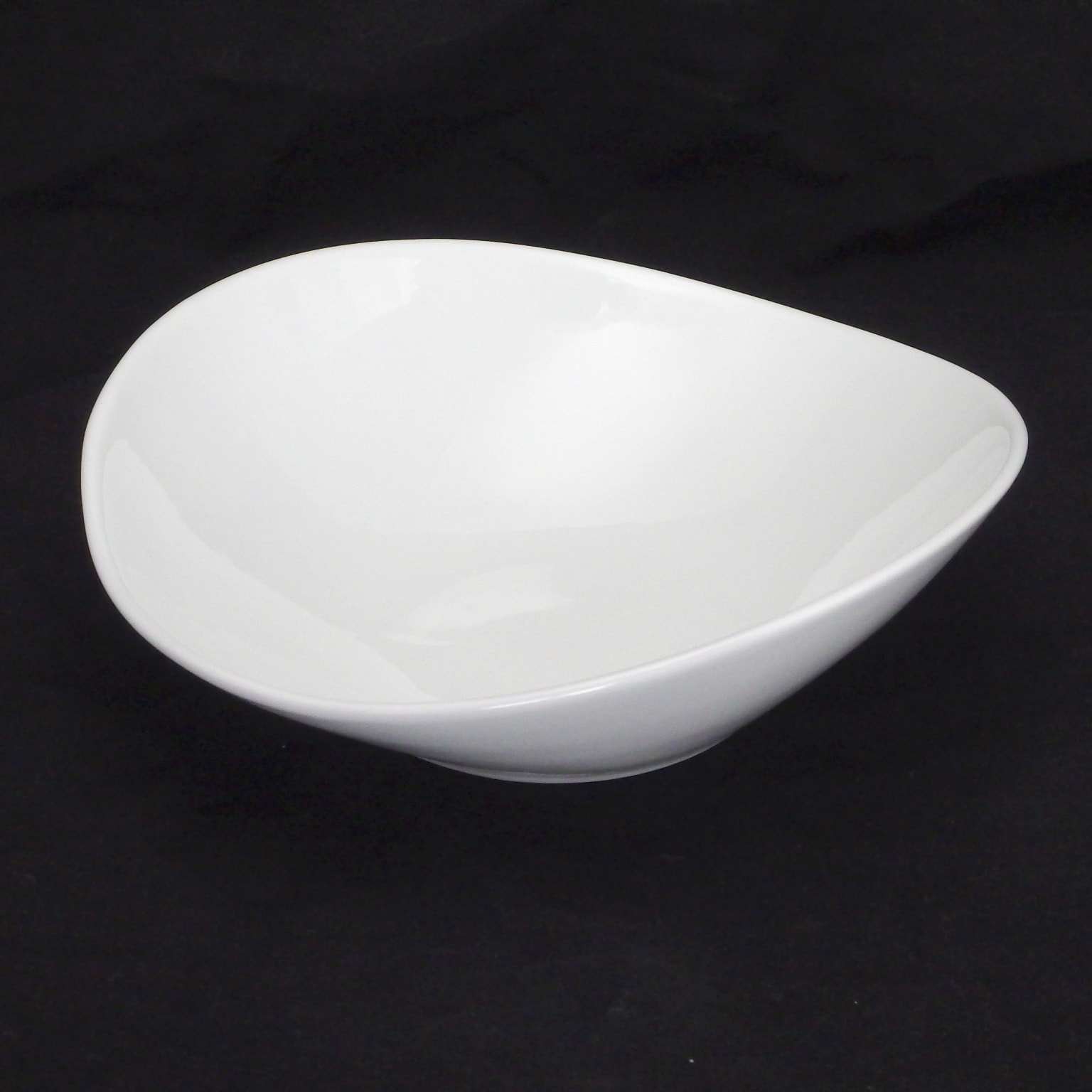 RCホワイト 楕円ボウルM - すべての商品 - 食器 HatsuZan Online Shop