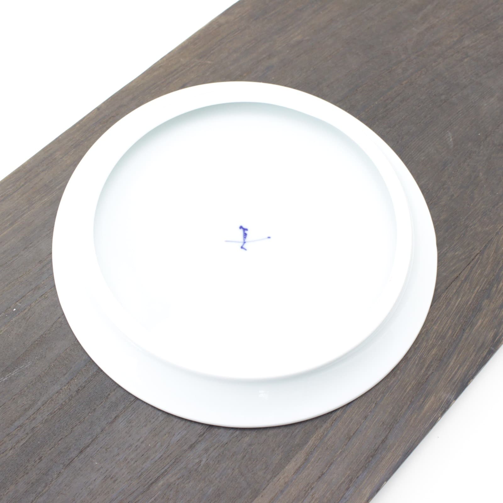 �֥롼�� ���֤�����23.5��