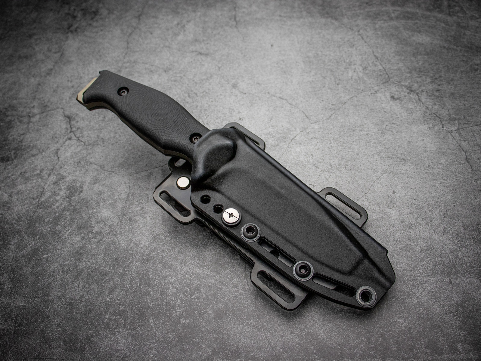 Makkari Knives 水闘犬 セレーションモデル チタン合金 6Al-4V