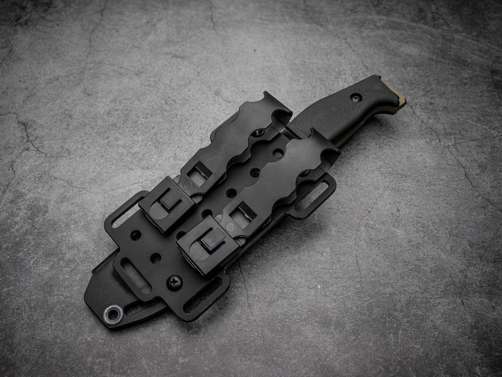 Makkari Knives 水闘犬 セレーションモデル チタン合金 6Al-4V