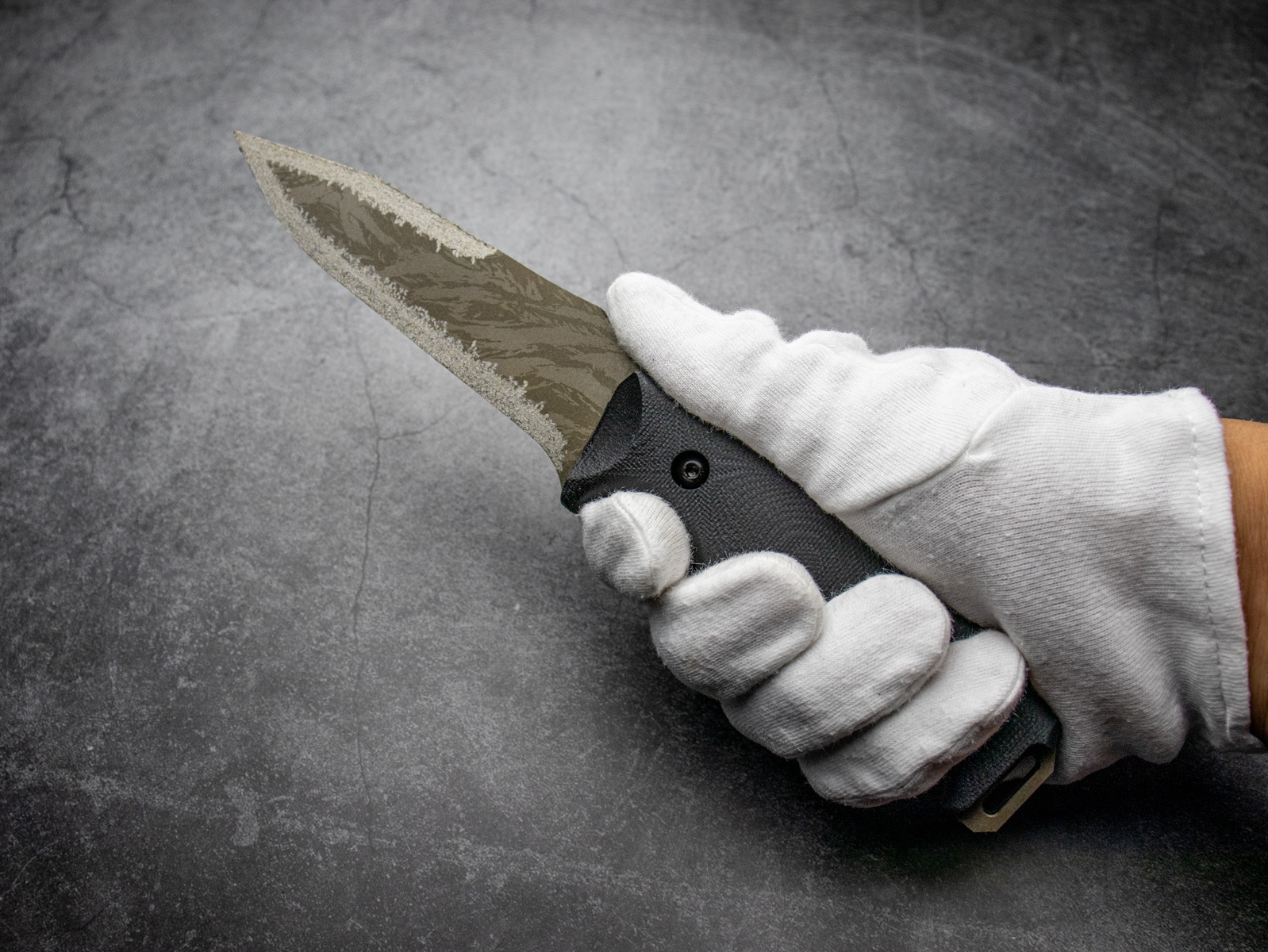 Makkari Knives 水闘犬 セレーションモデル チタン合金 6Al-4V