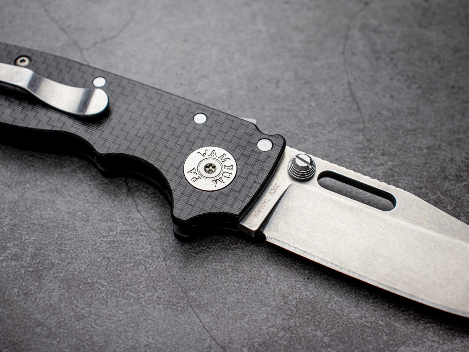 DEMKO KNIVES AD20.5 20CV カーボンファイバー Shark-Lock クリップ