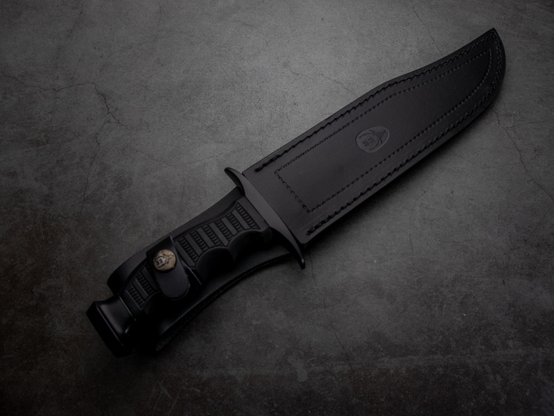 ムエラ Big Mountain 95-221 ラバーハンドル 止め刺しナイフ 420H