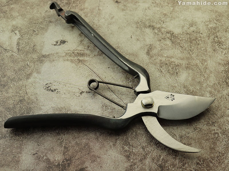 阿武隈川宗寛 剪定鋏B型 220mm 金止 阿武隈川宗寛 剪定鋏 B型金止 220mm アウトドアナイフ