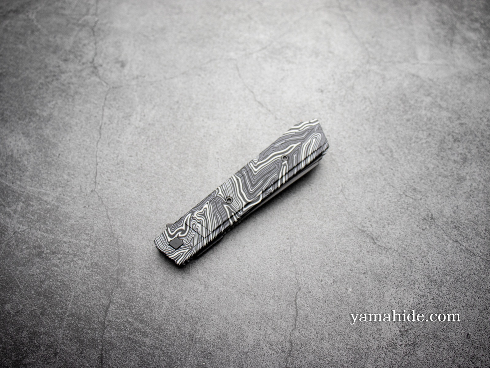 CRKT ゼフィア マーブルブラック Zephyr Liner Lock Marbled Black
