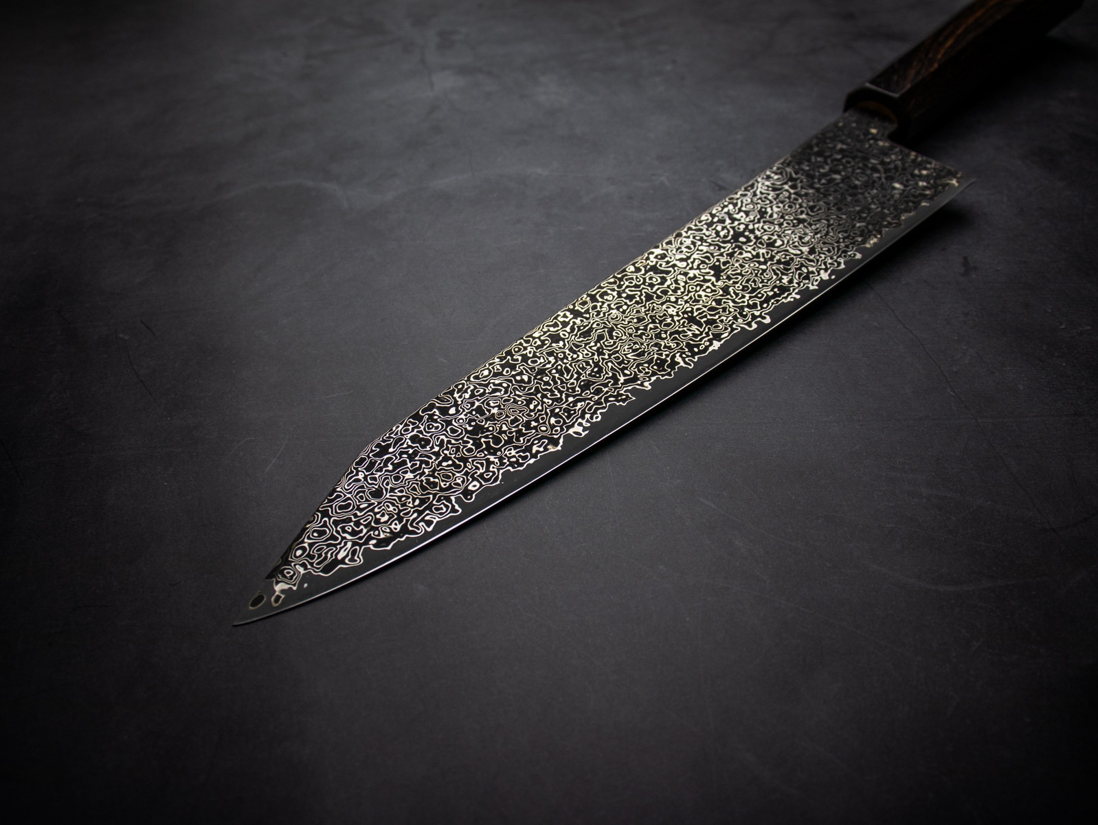 美濃國山秀作 3017b 和牛刀 240mm SG2 黒染 ニッケルダマスカス 両刃