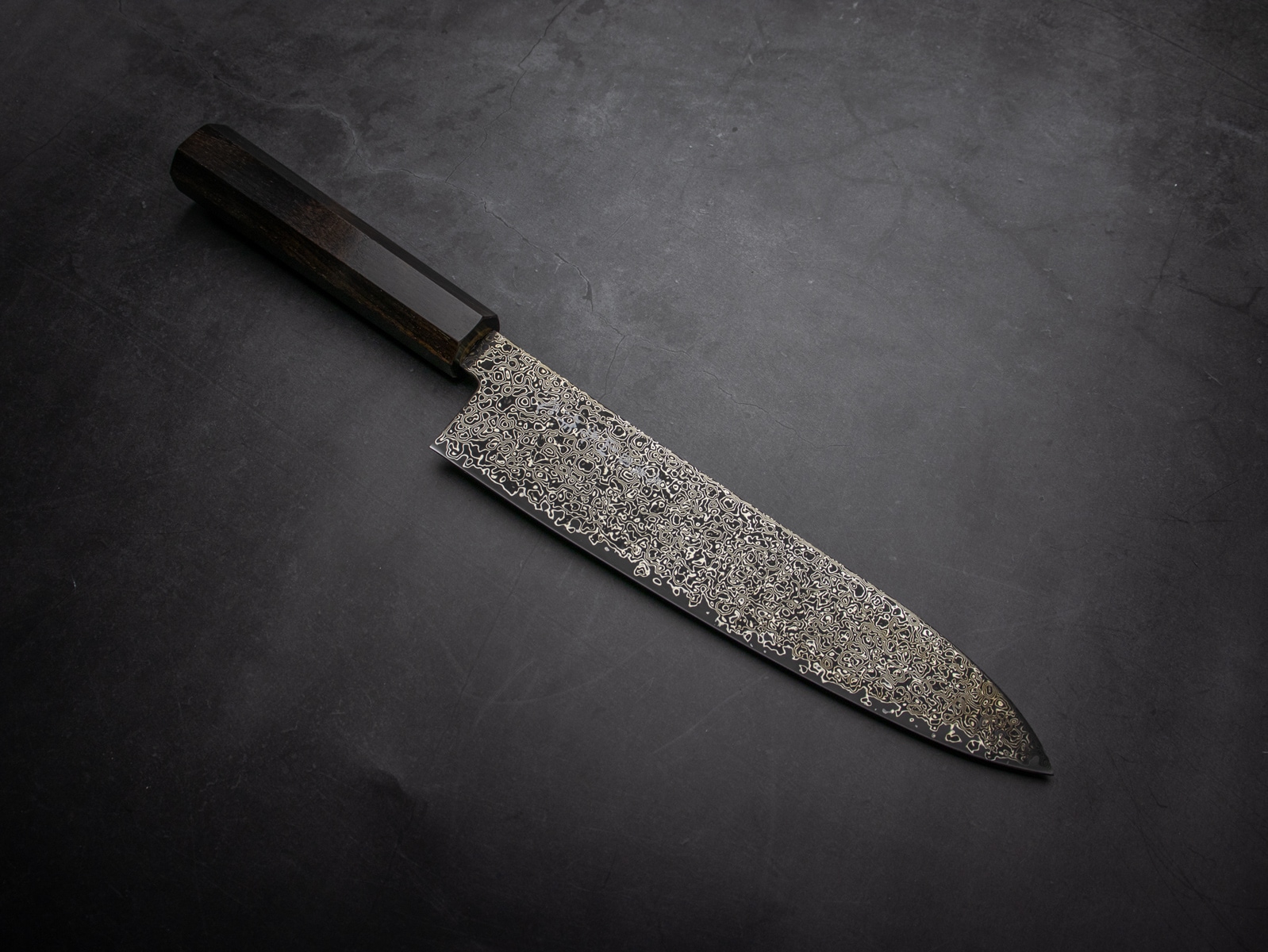 美濃國山秀作 3018b 和牛刀 210mm SG2 黒染 ニッケルダマスカス 両刃