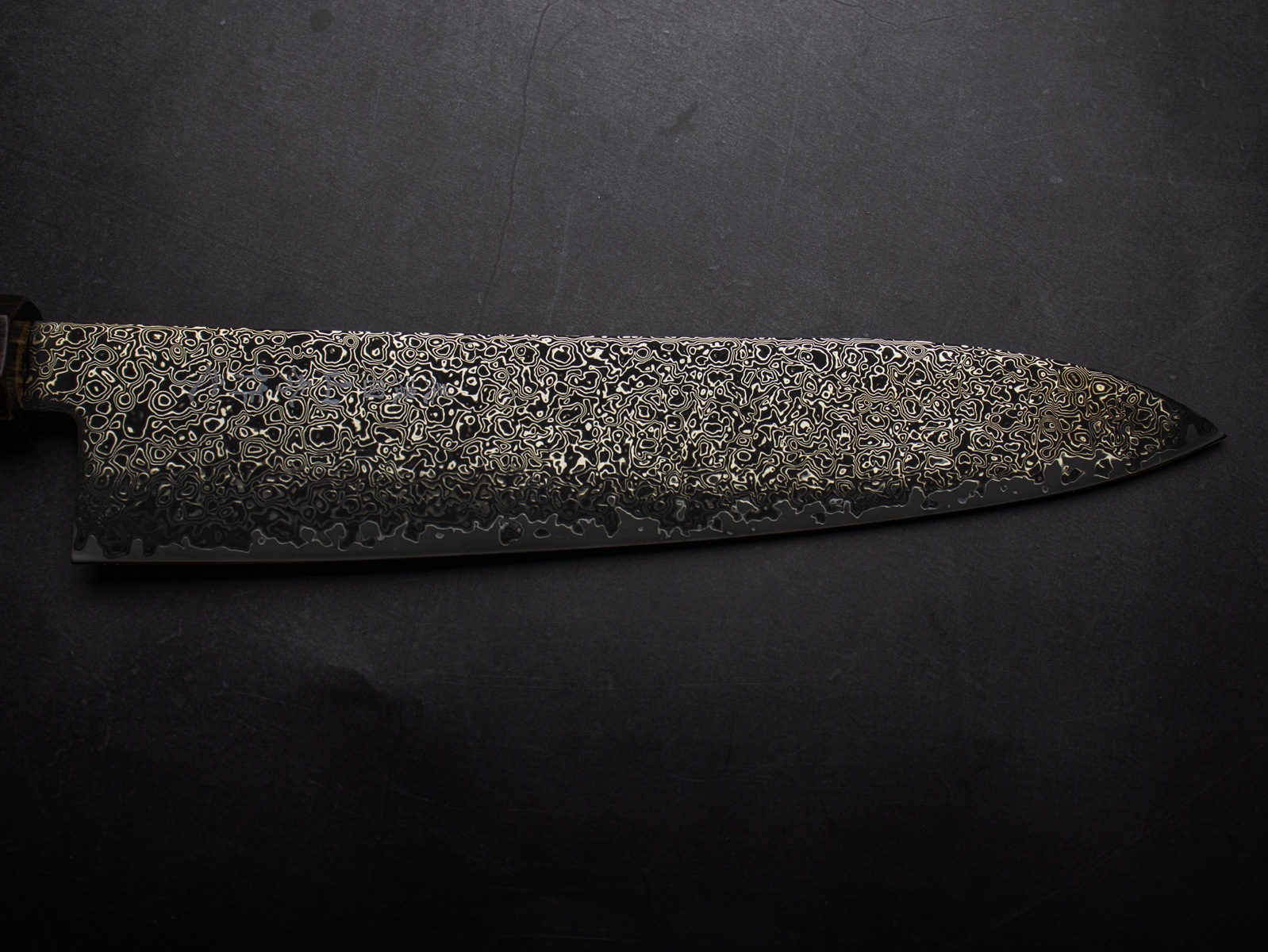 美濃國山秀作 3018b 和牛刀 210mm SG2 黒染 ニッケルダマスカス 両刃