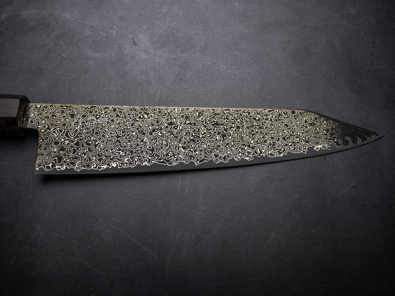 美濃國山秀作 3018bk 和牛刀 切り付け 210mm SG2 黒染 ニッケル