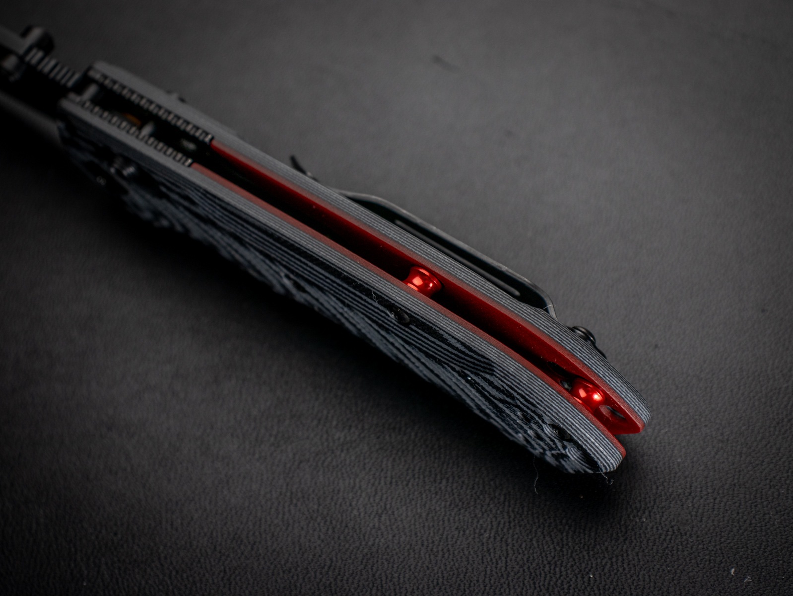 ベンチメイド ミニフリーク CPM-M4 ブラック G10 AXISロック