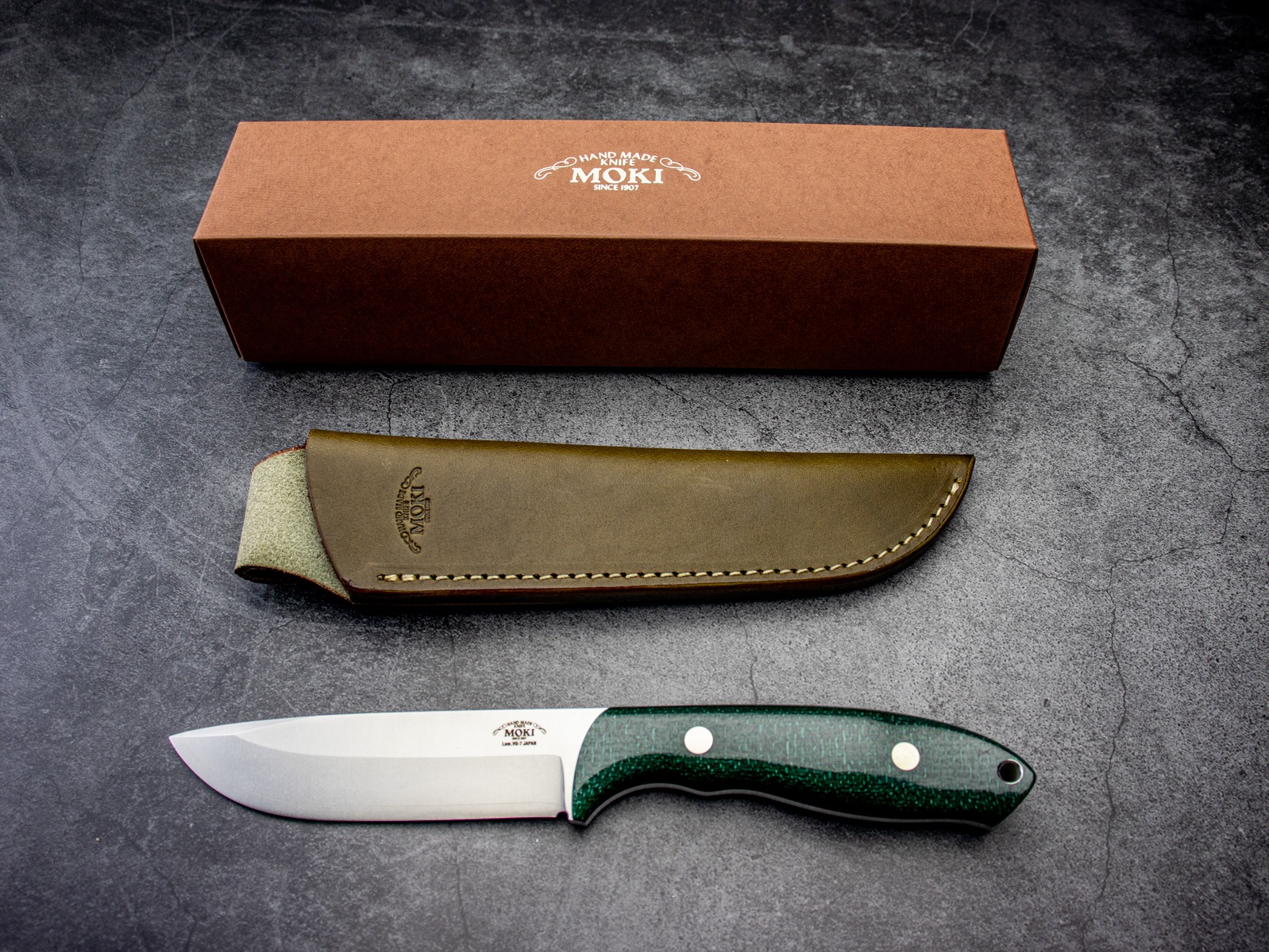 ★美品★限定色★BILKENSTOCK モンタナ/オリーブモス 限定30本】モキナイフ Berg グリーンマイカルタハンドル 山秀コラボ